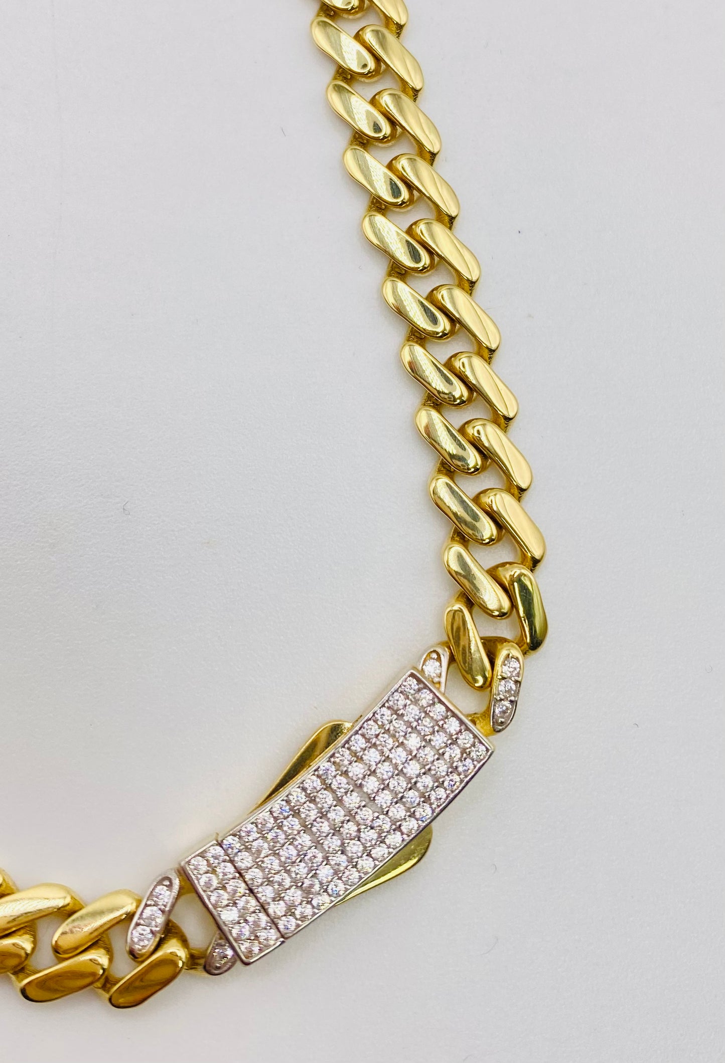 Cadena Mónaco