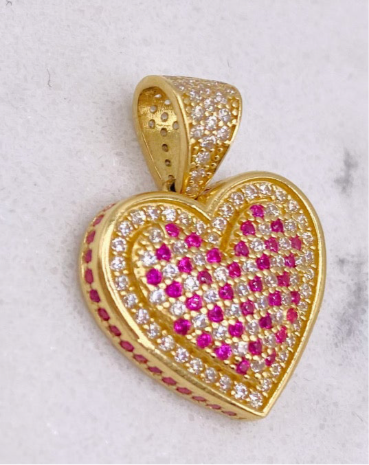 Corazón rosa 14k, 2.5cm x 2cm