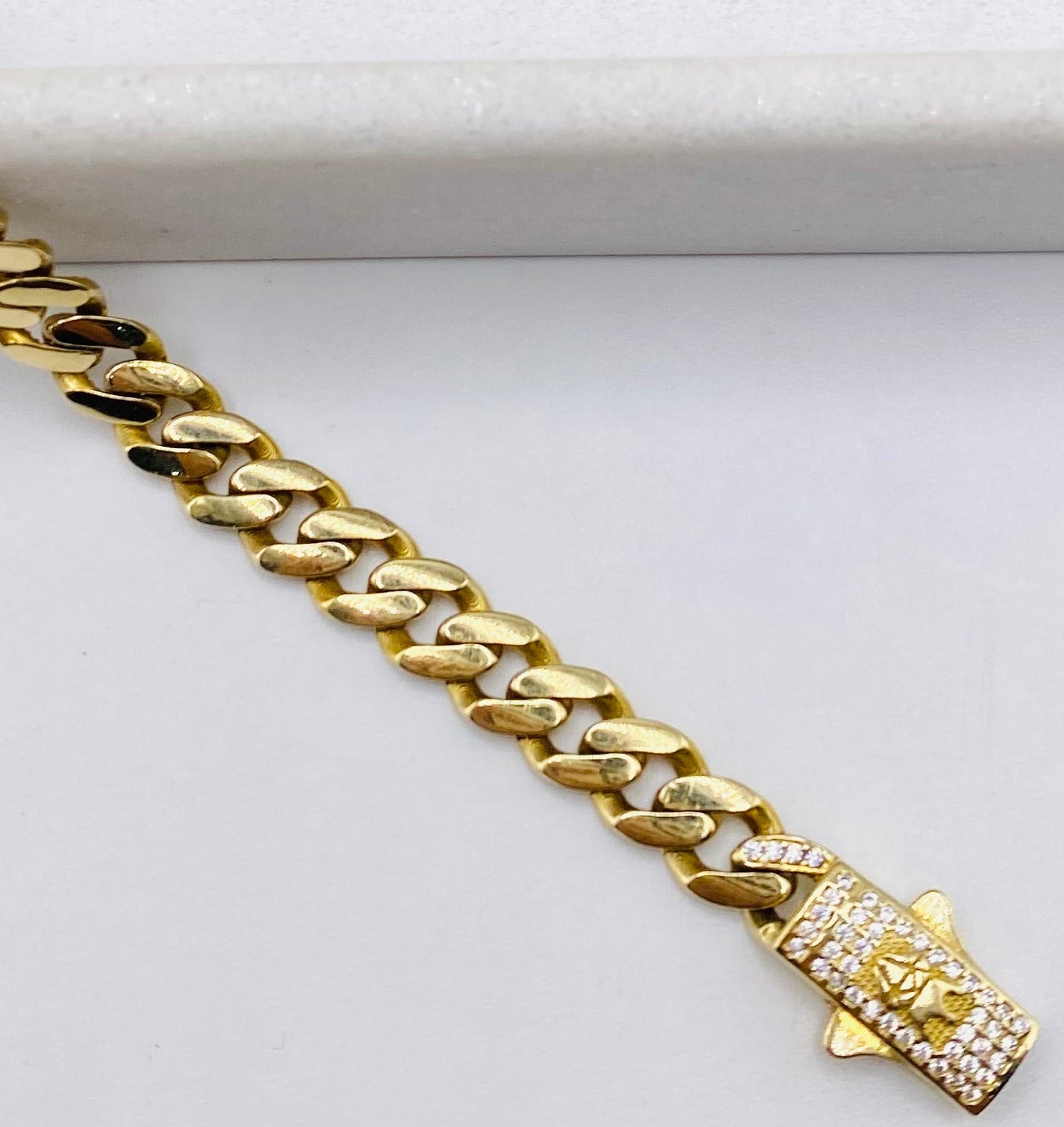 Guillo Mónaco pies 14k, 6.9mm x 22cm